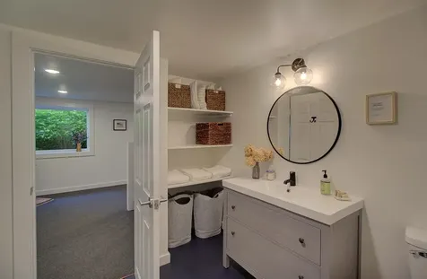 1396 Pelots Point Road North Hero VT 05474