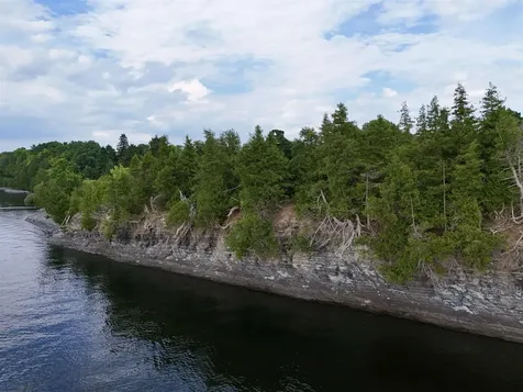 1396 Pelots Point Road North Hero VT 05474