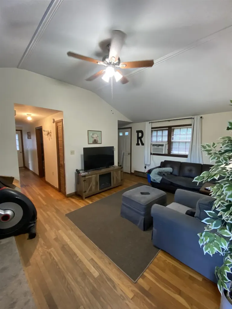 325 Whitehall Road Hooksett NH 03106