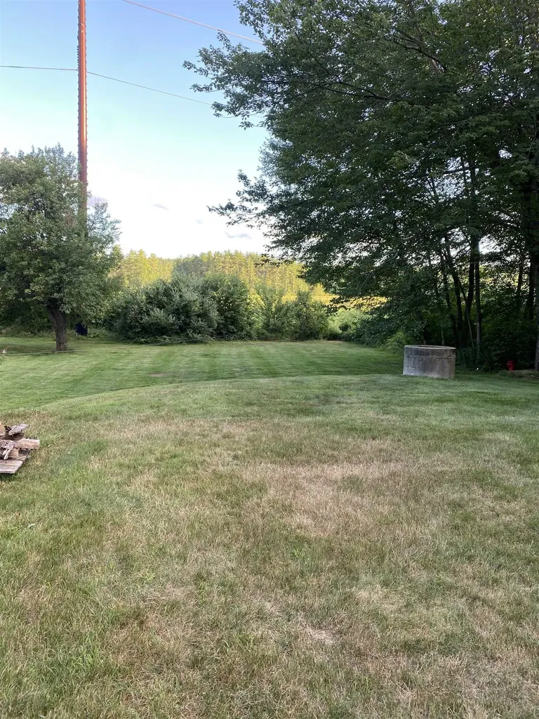 325 Whitehall Road Hooksett NH 03106