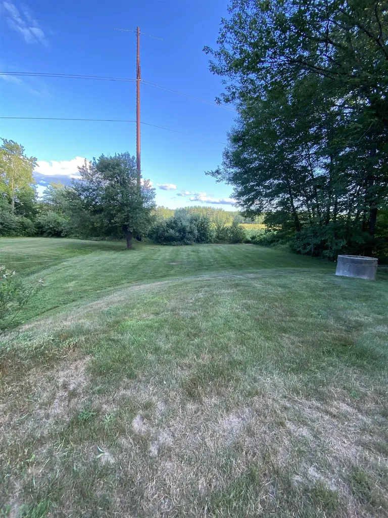 325 Whitehall Road Hooksett NH 03106