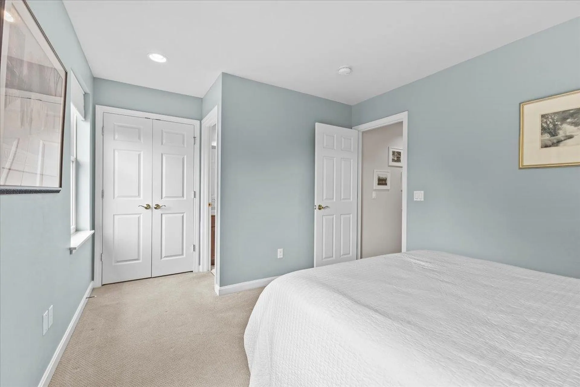 82 Finch Court South Burlington VT 05403