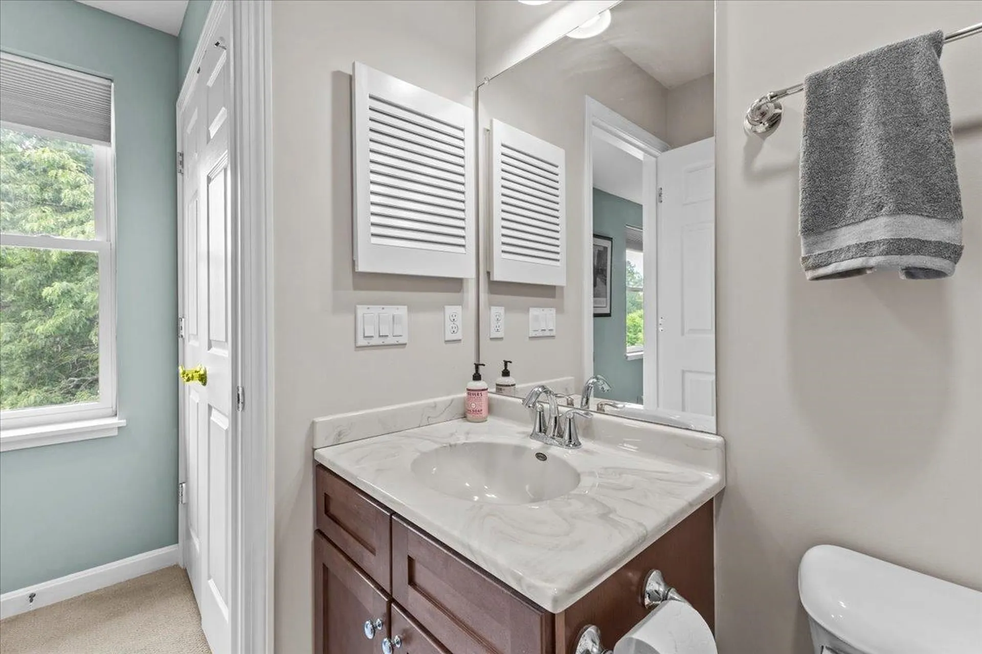 82 Finch Court South Burlington VT 05403