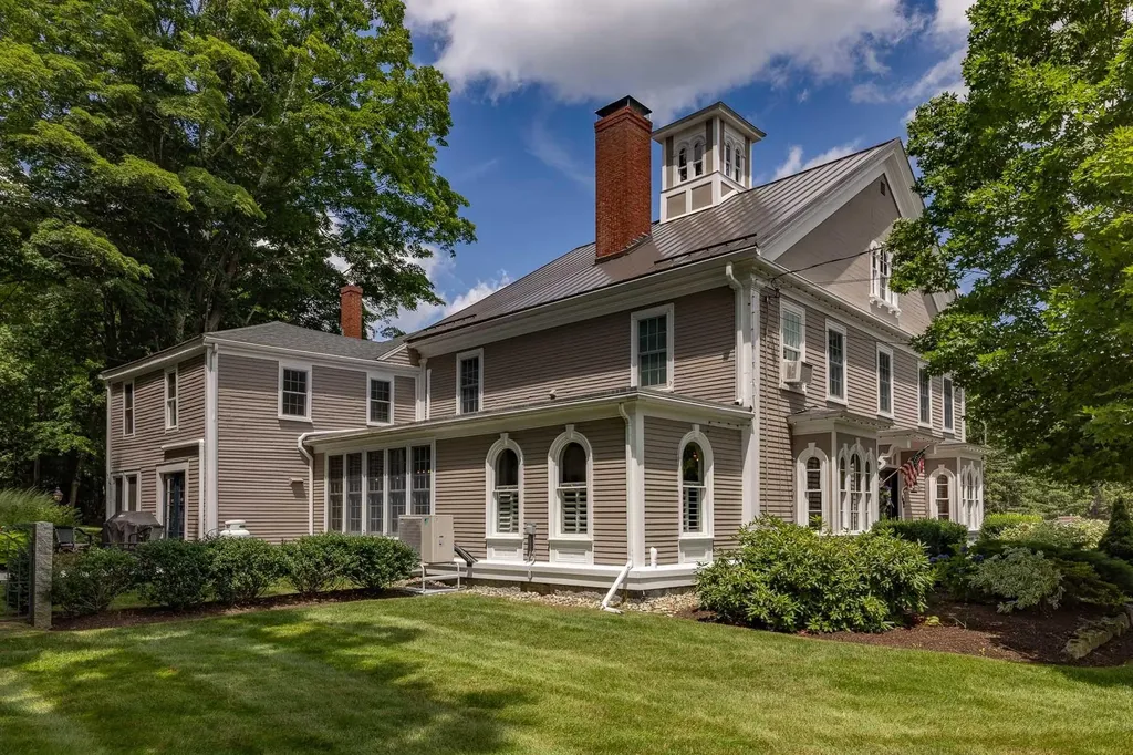 62 Main Street Newfields NH 03856
