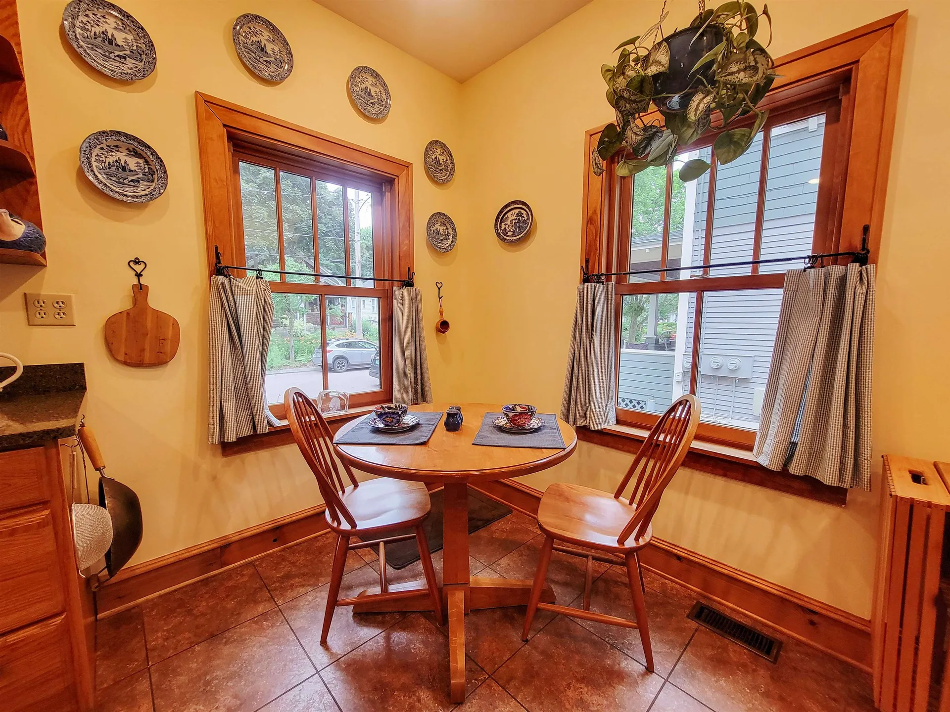 77 Charlotte Street Burlington VT 05401