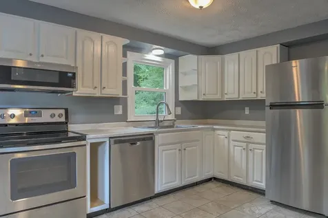 42 Brookside Drive Merrimack NH 03054