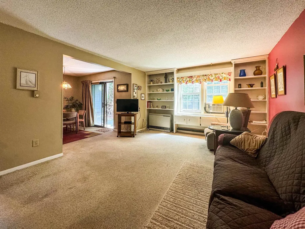 107 Twin Oaks Terrace South Burlington VT 05403