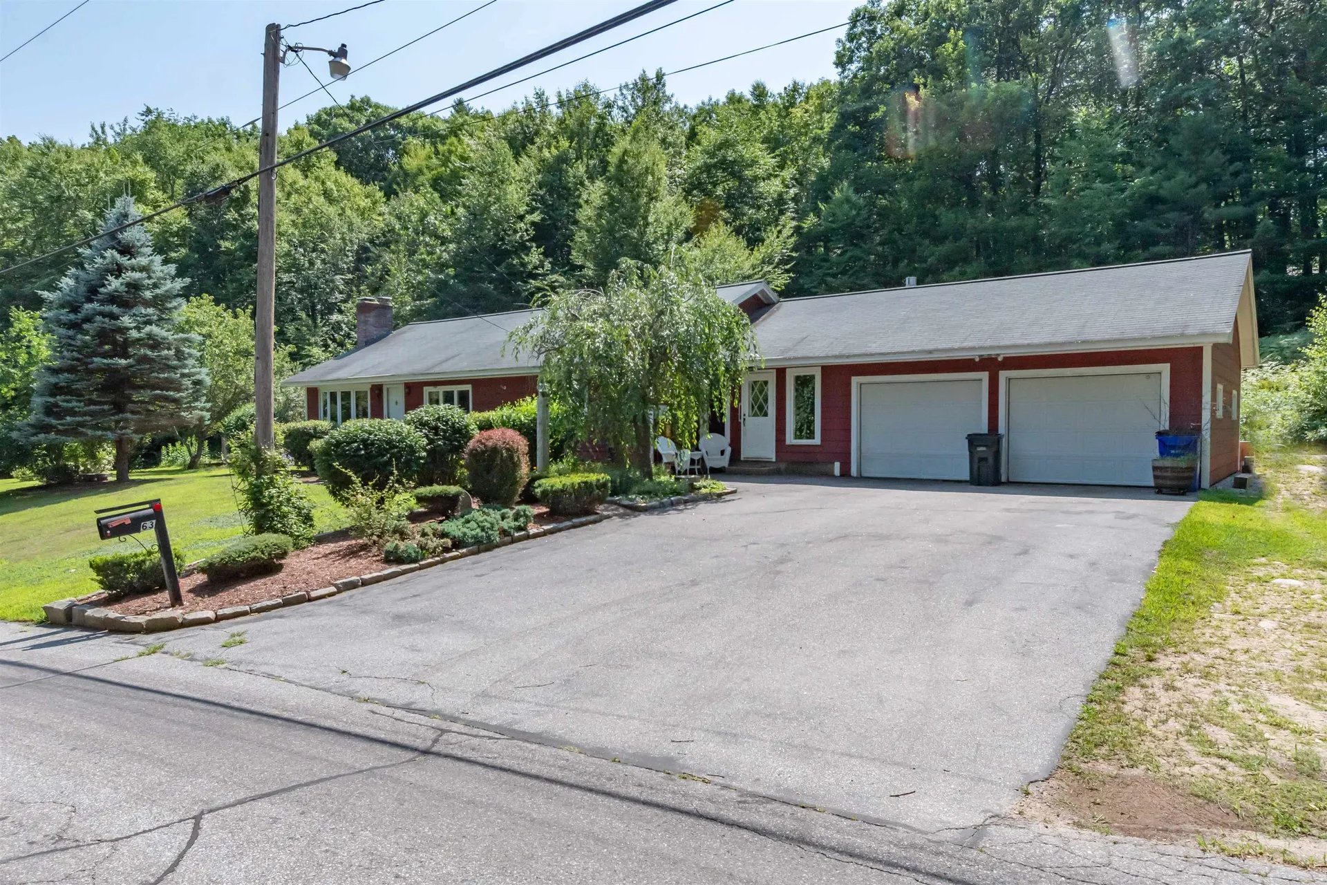 63 Montelona Road Goffstown NH 03045