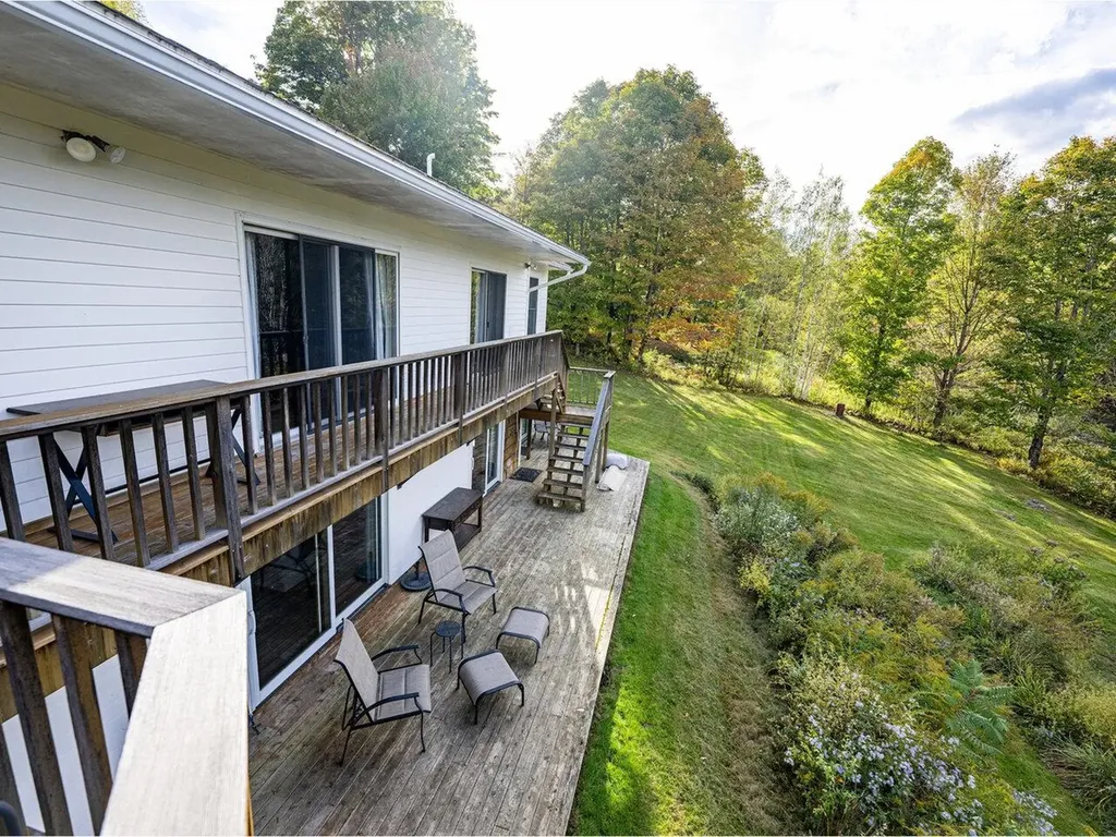 128 Stonefence Road Richmond VT 05477