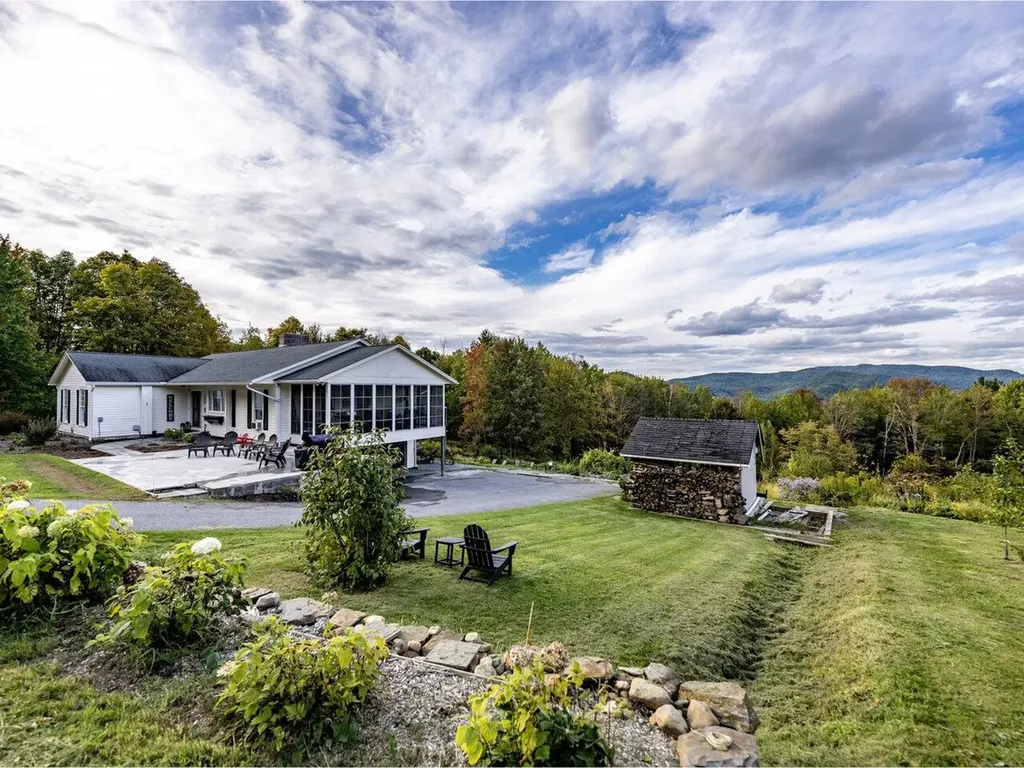 128 Stonefence Road Richmond VT 05477
