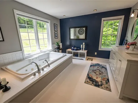 128 Stonefence Road Richmond VT 05477