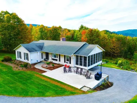 128 Stonefence Road Richmond VT 05477