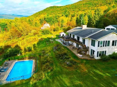 128 Stonefence Road Richmond VT 05477