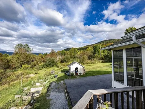 128 Stonefence Road Richmond VT 05477