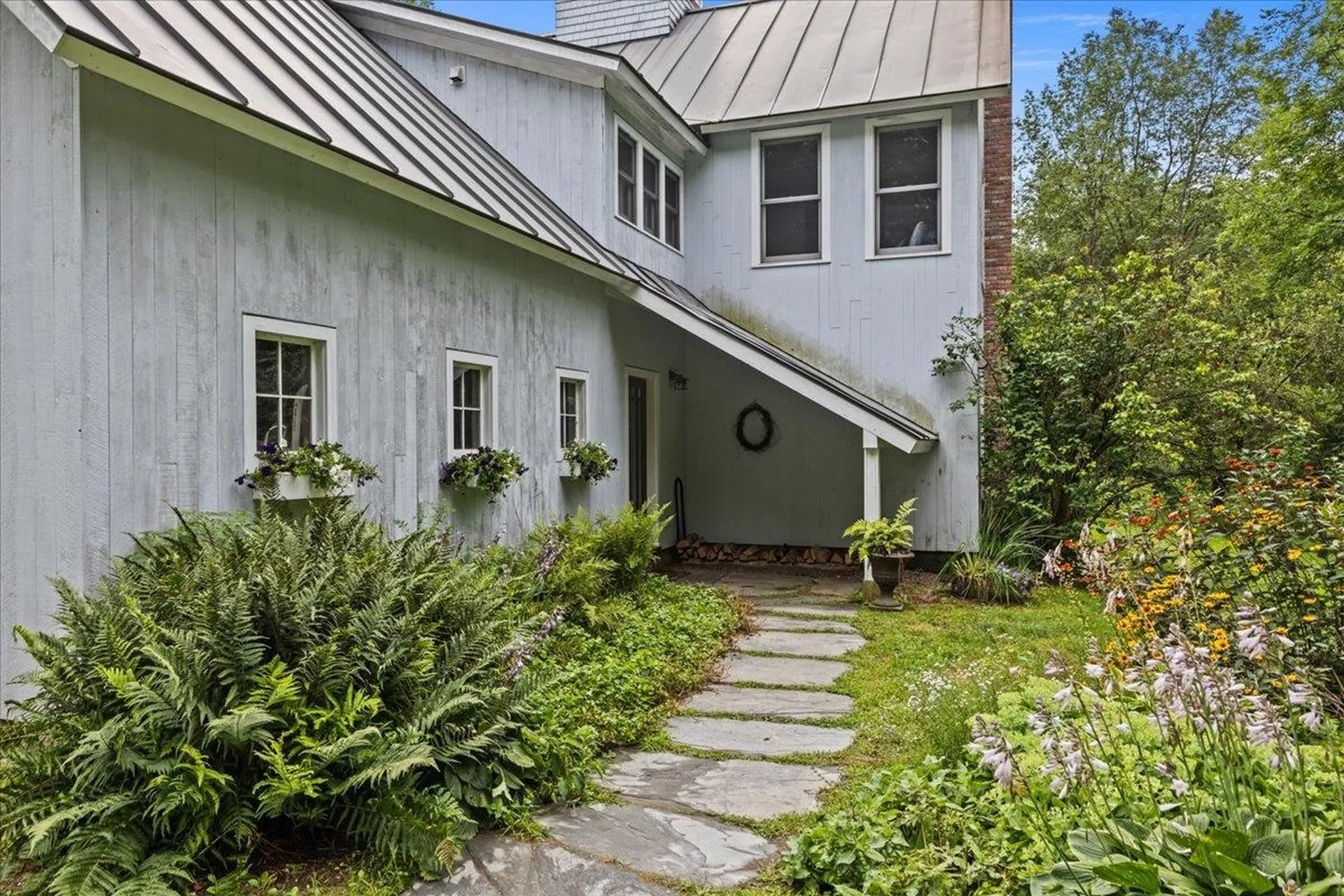 77 Alger Road Stowe VT 05672