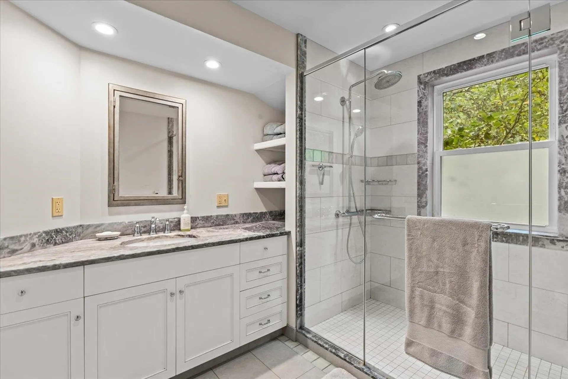 77 Alger Road Stowe VT 05672