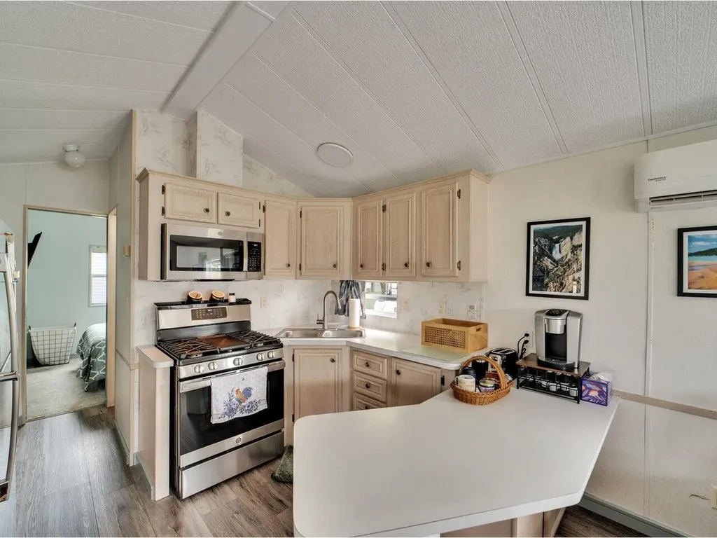 16 Heron Lane South Hero VT 05486