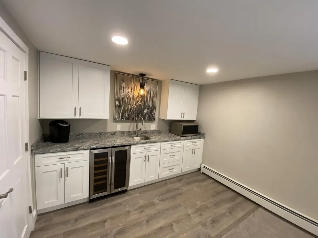 352 Pine Hill Road Hollis NH 03049