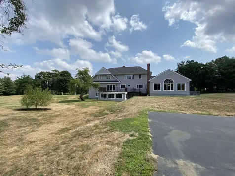 352 Pine Hill Road Hollis NH 03049