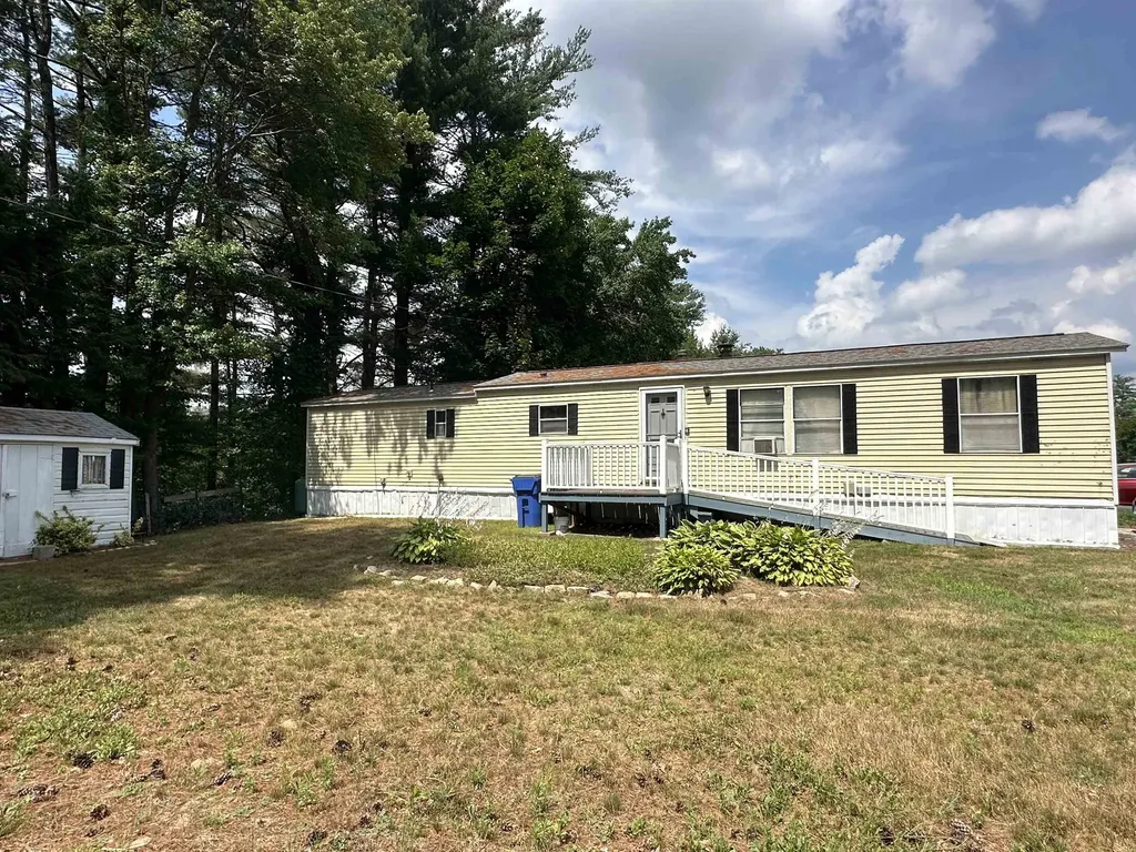 84 Pinyon Place Londonderry NH 03038