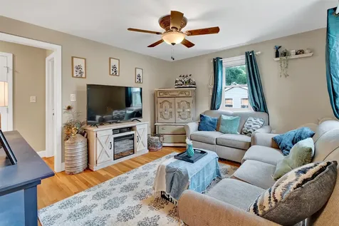 6 Hutchinson Drive Hampton NH 03842