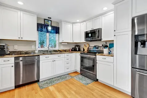 6 Hutchinson Drive Hampton NH 03842