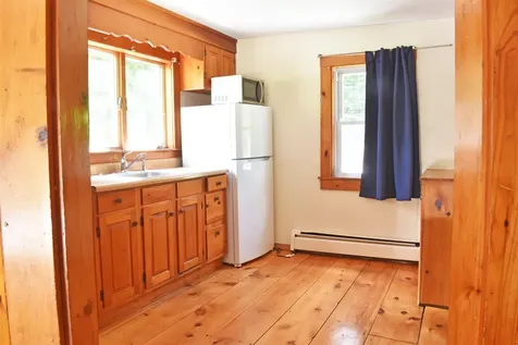 10 Simes Road Kingston NH 03848