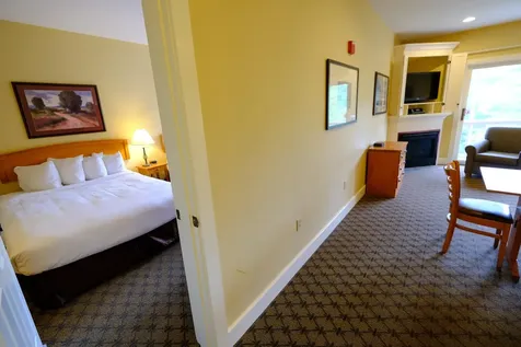 318/320 Qii Jackson Gore Inn Ludlow VT 05149