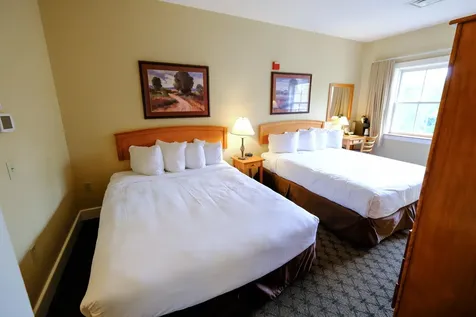 318/320 Qii Jackson Gore Inn Ludlow VT 05149