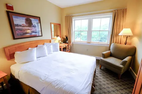 318/320 Qii Jackson Gore Inn Ludlow VT 05149