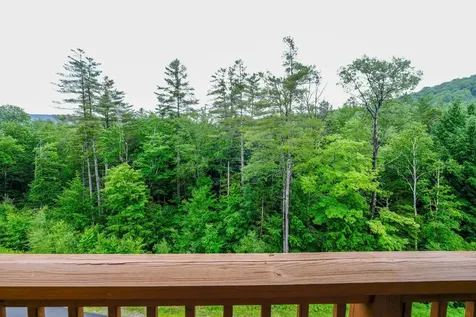 318/320 Qii Jackson Gore Inn Ludlow VT 05149