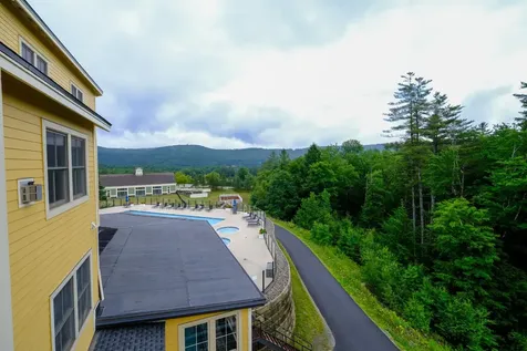 318/320 Qii Jackson Gore Inn Ludlow VT 05149