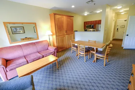 318/320 Qii Jackson Gore Inn Ludlow VT 05149