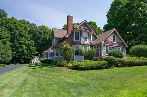 12 Palmer Avenue Plaistow NH 03865