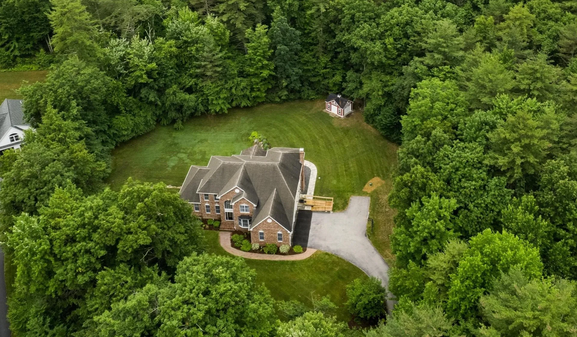 11 Dorothys Way Bedford NH 03110