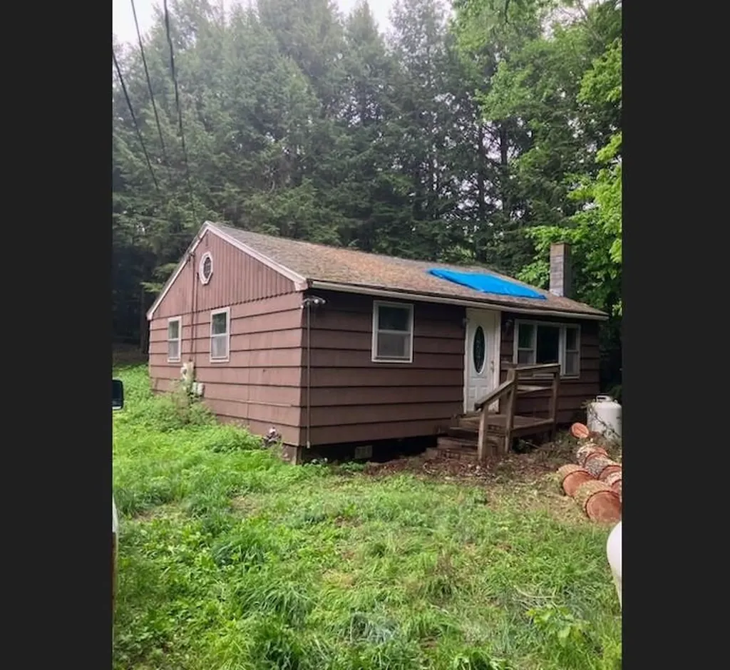 81 Hemlock Lane Danbury NH 03230