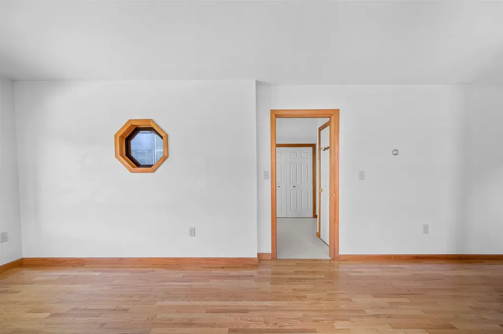 2707 Vt Route 14 Calais VT 05650