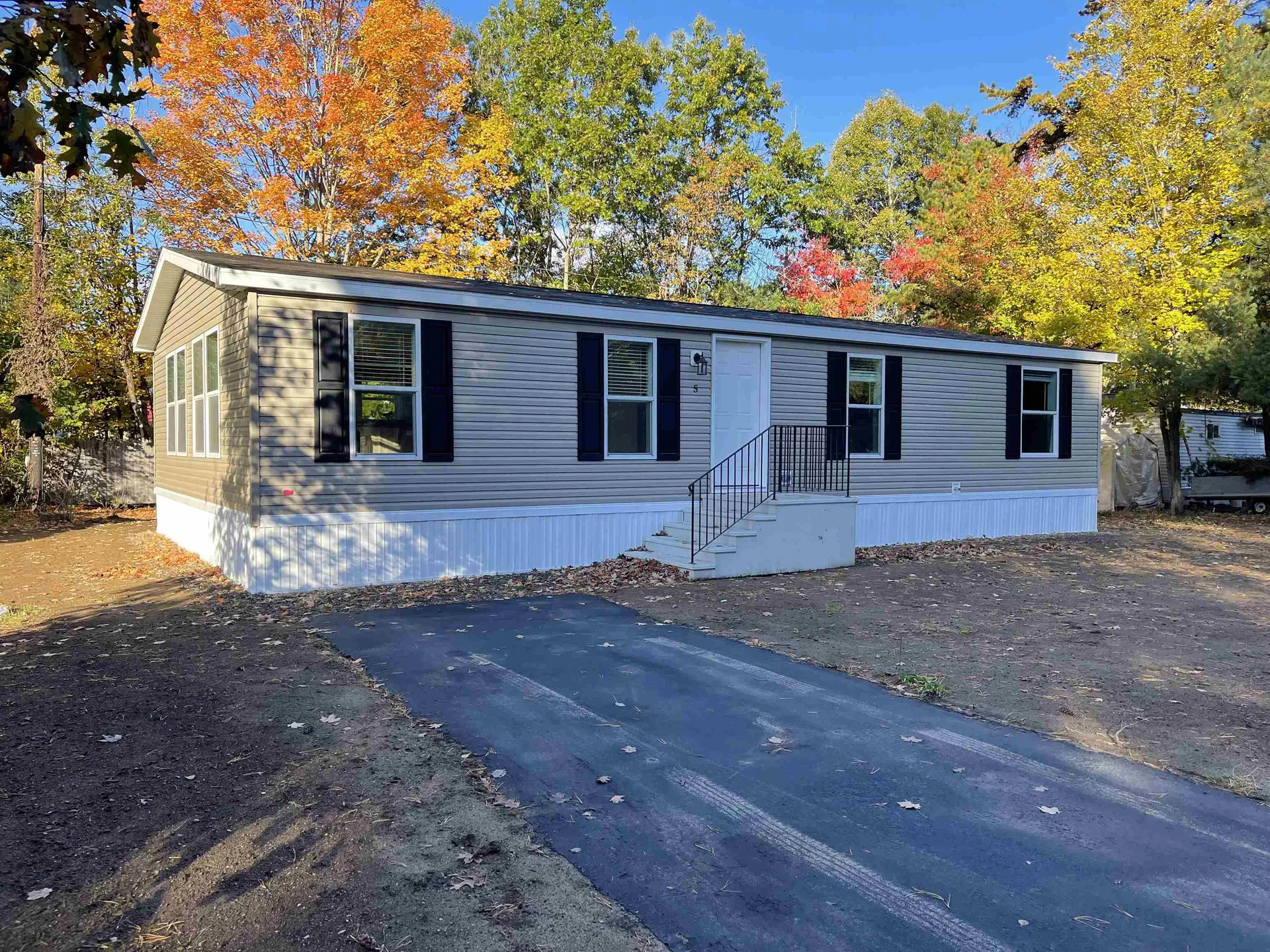 5 Vine Street Franklin NH 03235