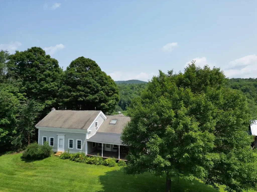 618 Vt Route 15 Underhill VT 05489