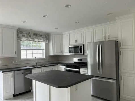 431 Sherwood Glen Road Somersworth NH 03878