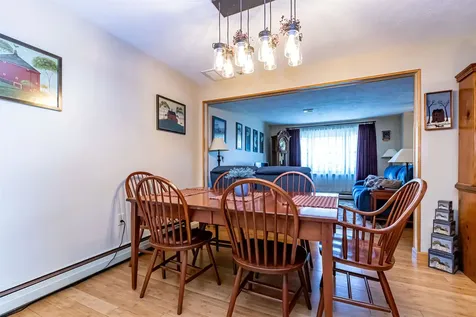 6 Clover Court Concord NH 03303