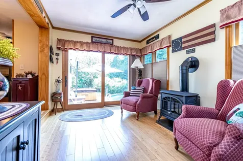 6 Clover Court Concord NH 03303