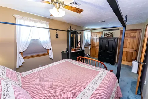 6 Clover Court Concord NH 03303