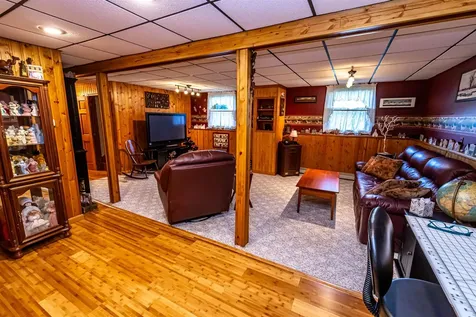 6 Clover Court Concord NH 03303