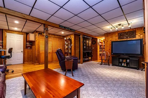 6 Clover Court Concord NH 03303