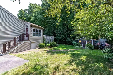 6 Clover Court Concord NH 03303