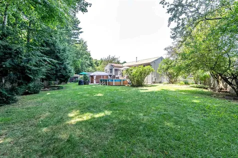 6 Clover Court Concord NH 03303