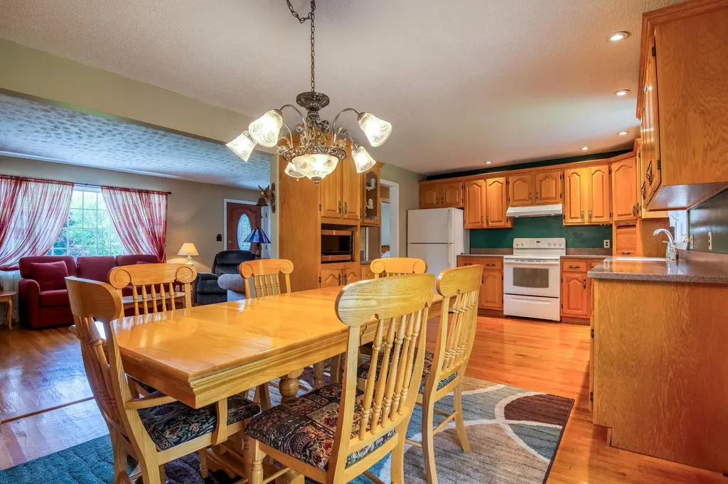60 Spring Road Milan NH 03588