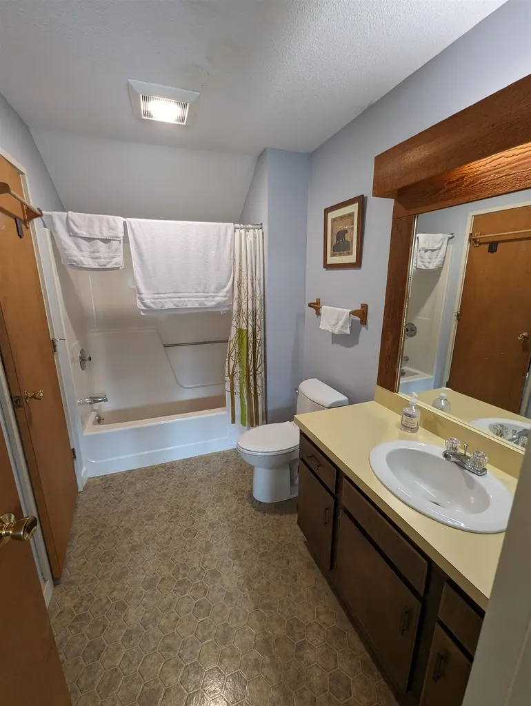 23 Birch Road Lincoln NH 03251