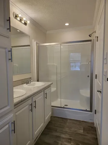 31 Hickory Avenue North Hampton NH 03862